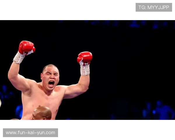 拳击张志磊重拳KO对手，全场震撼